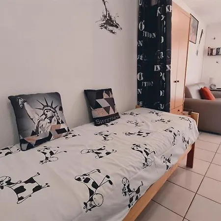 Cosy Avec Jardinet, Parking Privatif Et Wifi Gratuit - Proche Thermes Et Etang De Thau - Fr-1-503-148 Apartment Balaruc-les-Bains